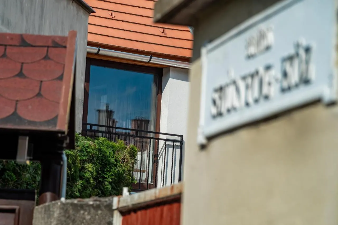 Egri Vitezek Apartman Provance Lakresz Apartment  Eger