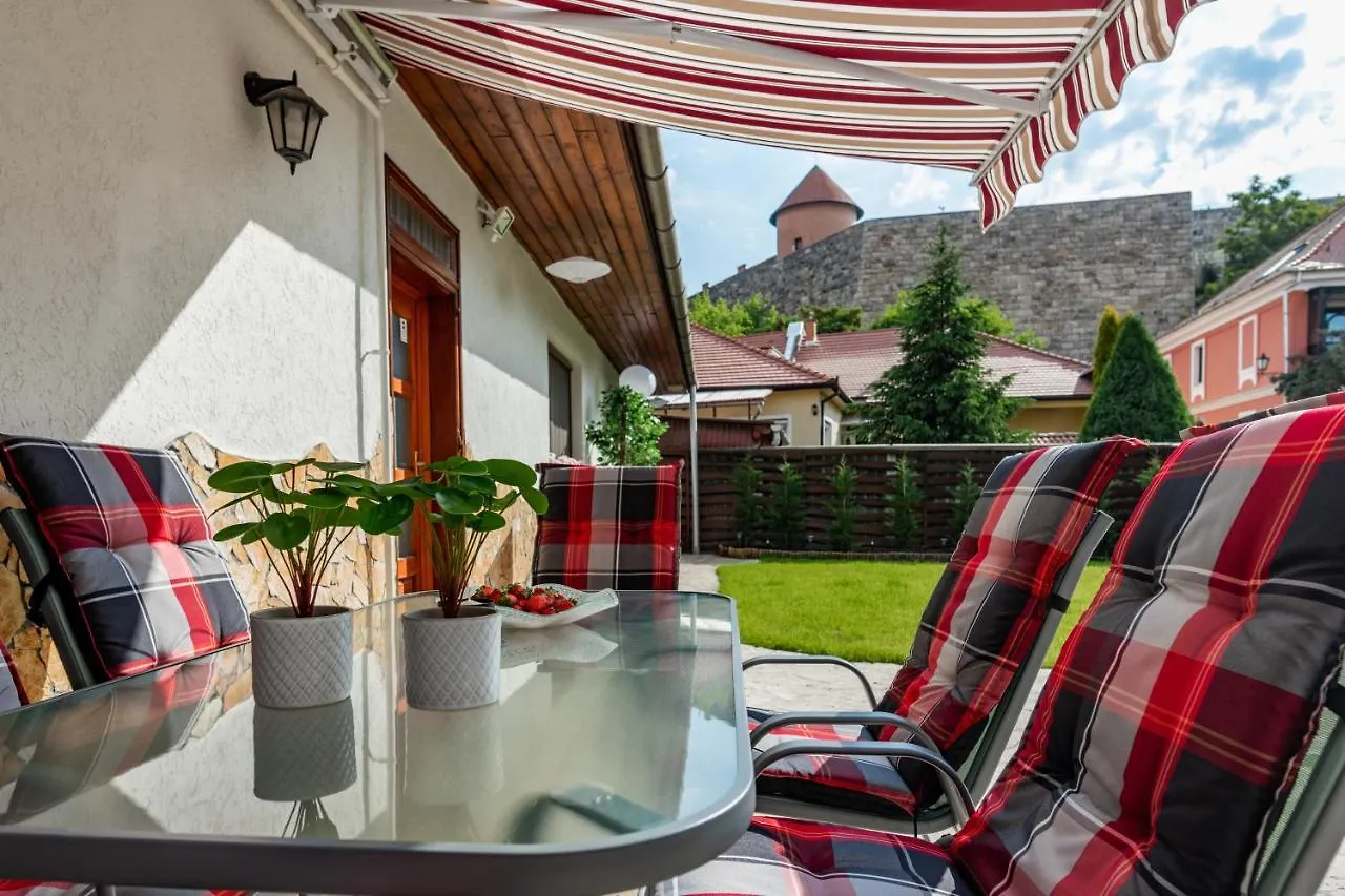 Egri Vitezek Apartman Provance Lakresz Apartment Hungary